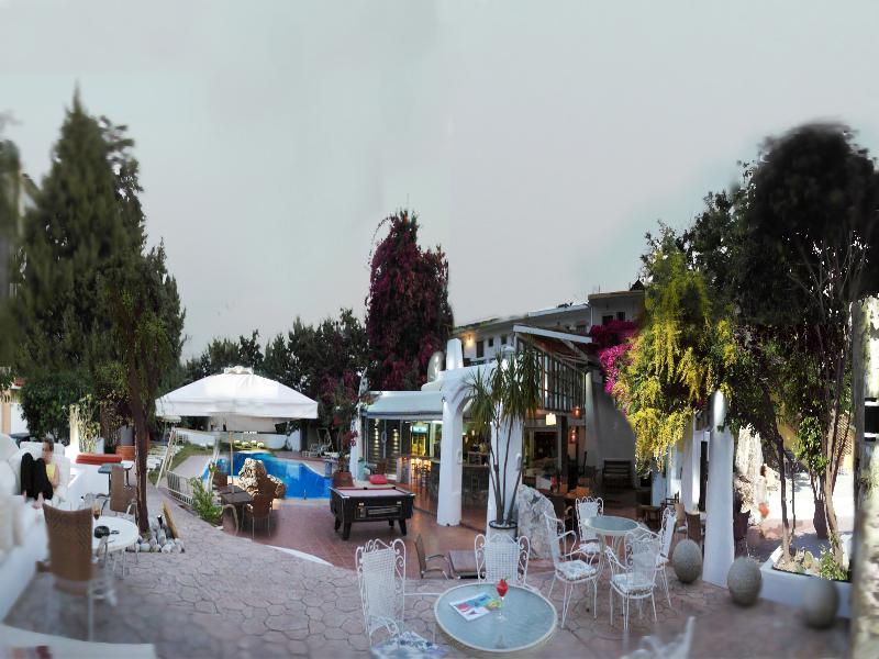 Gorgona Studios Faliraki Extérieur photo